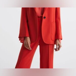 Reiss Red Pantsuit
Price includes trousers and blazer together!